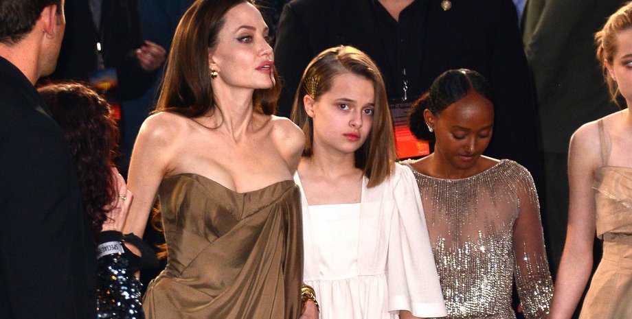 Анджелина Джоли, дочь анджелины джоли, вивьен джоли-питт, дочь брэда питта, спектакль аутсайдеры