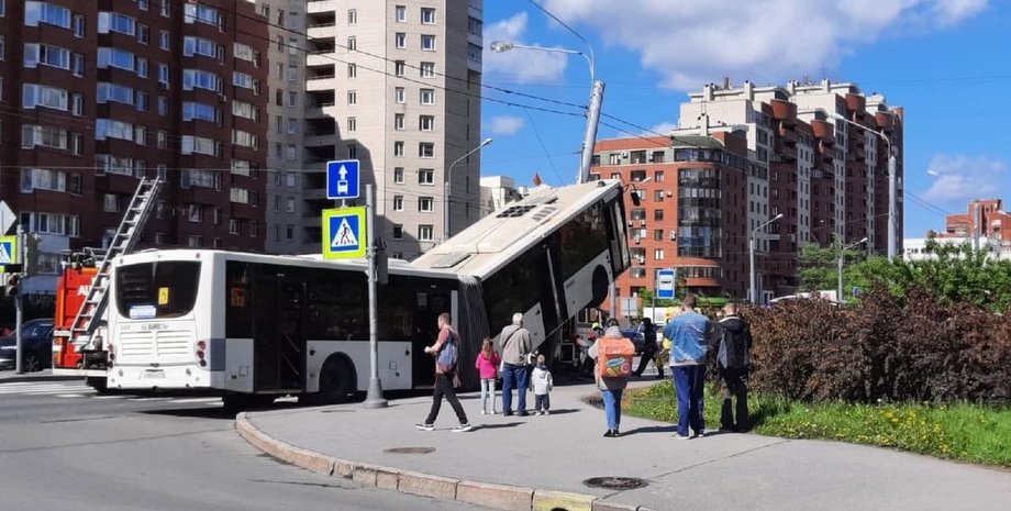автобус, столб, дтп, петербург, фото