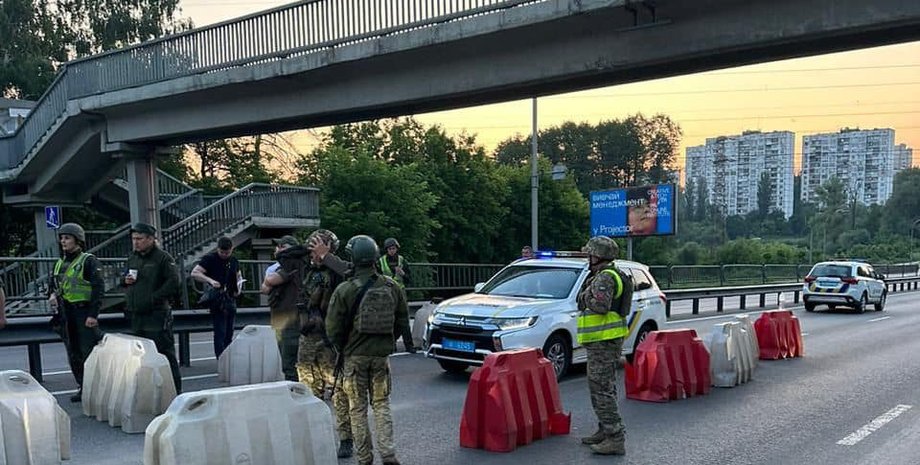 новости киева, дтп блокпост, судья сбил нацгвардейца, подозрение сбившего нацгвардейца судьи