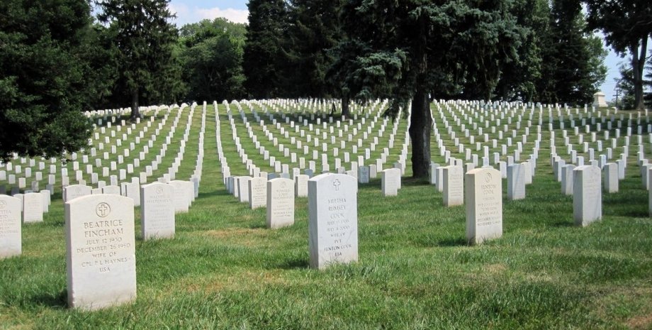 кладбище в США могила, памятник