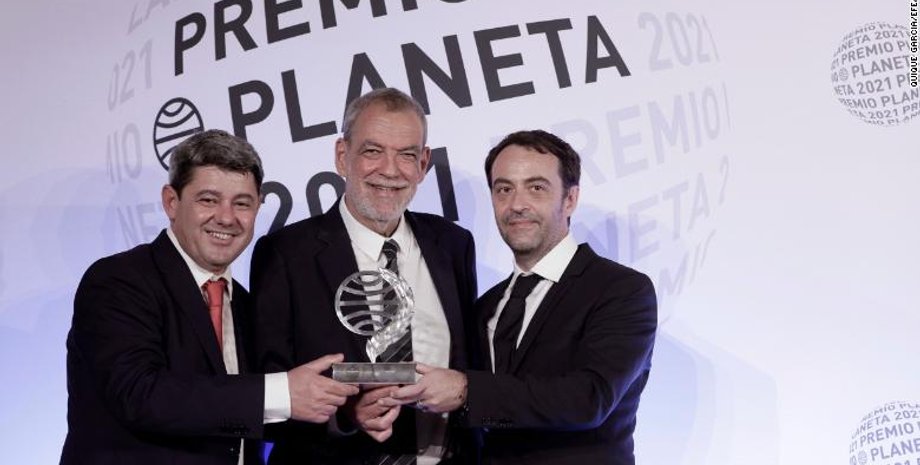 Троє сценаристів, сцена,