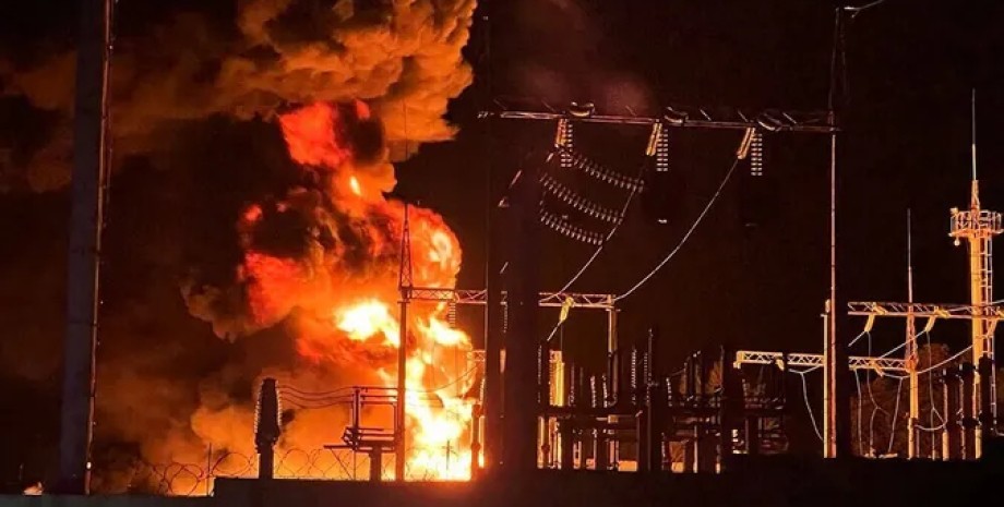 ГУР поразило НПЗ в Саратовской области ГУР взорвало НПЗ, СБУ поразила электромеханический завод в Ижевске