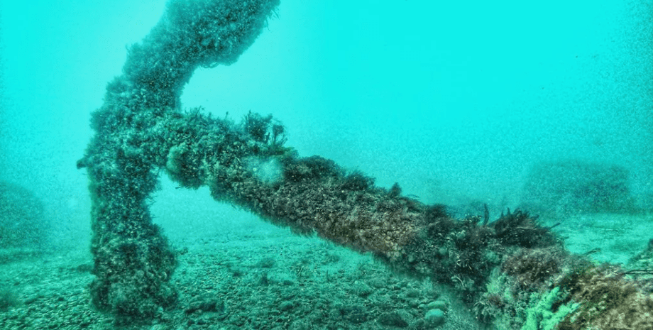 Дослідники виявили затонулий корабель з антикваріатом біля Ірландії