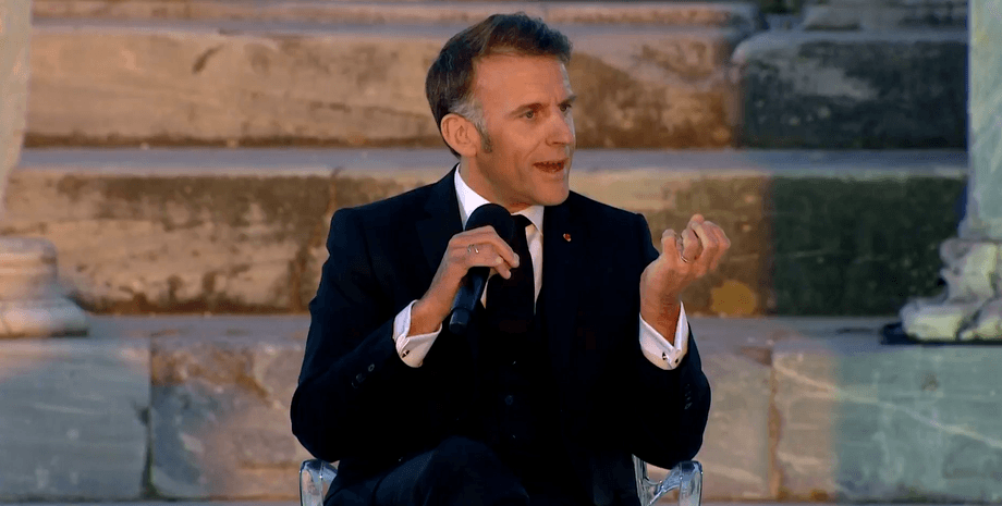 Эмманюэль Макрон в Греции Эмманюэль Макрон в Греции