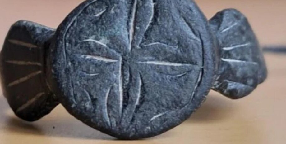 новини волині, перстень, козацький перстень, знахідка, жінка, музей, прикраса