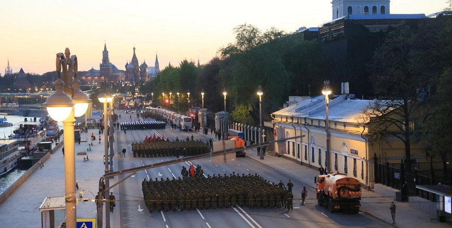парад у москві