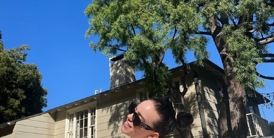 Біллі Айліш тату, Біллі Айліш пісні, Біллі Айліш стиль, Біллі Айліш фото, Біллі Айліш слухати