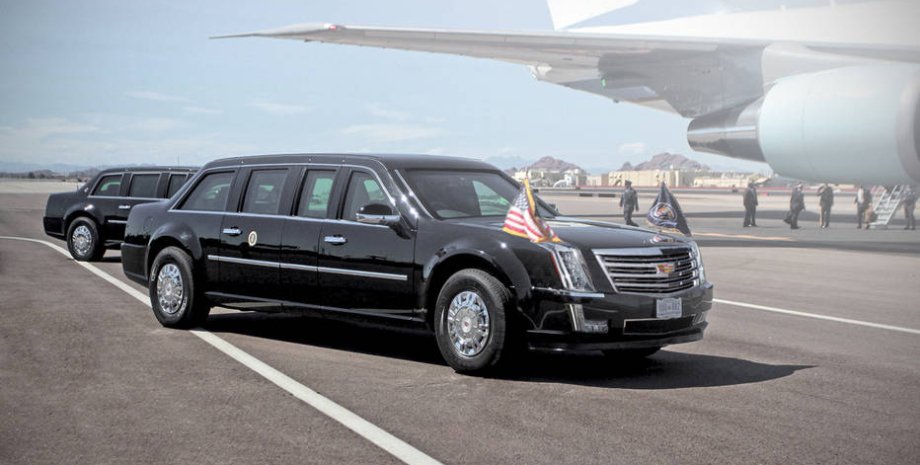 Лимузины президента США / Фото: autoweek.com