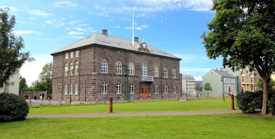 Парламент Исландии / Фото: julio-islandia.blogspot.com