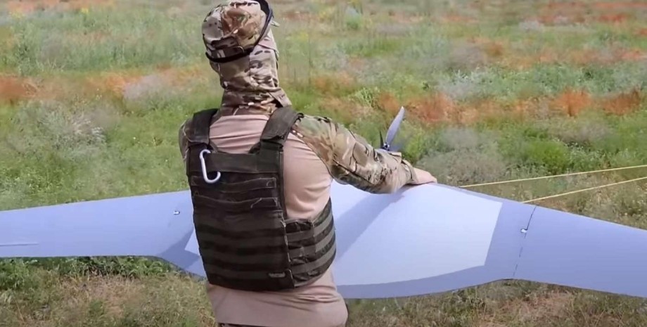 Nejvyšší sovět z ruské federace dronem „Albatros-M5“ praktický na celé řadě před...