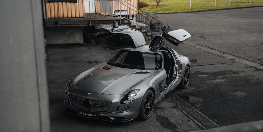 Mercedes SLS AMG