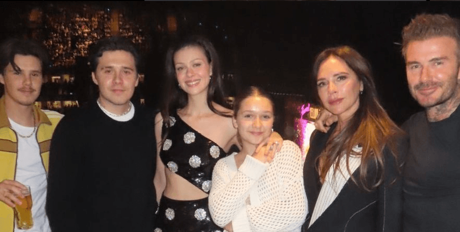 Семья Бекхэмов, виктория Дэвид Бекхэм, последний концерт элтона Джона, дочь Дэвида и виктории Бекхэма