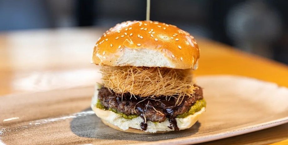 дубайский шоколад, бургер с дубайским шоколадом, австрия, производитель, компания, продажа, партия