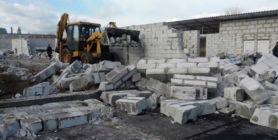 Снос незаконного авторынка на Подоле в Киеве / Фото: facebook