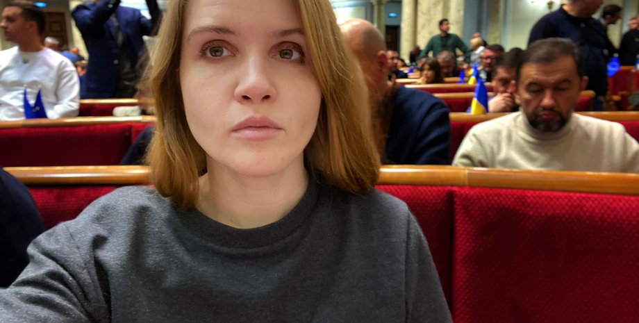 Марьяна Безуглая подает иск против Тараса Тополи