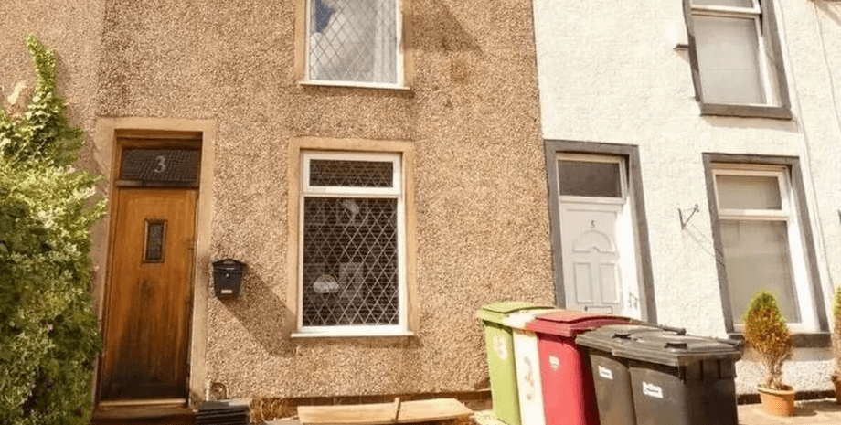 Женщина купила заброшенный дом, ремонт своими руками, реконструкция дома, выгодная сделка, купили недвижимость, дом мечты,