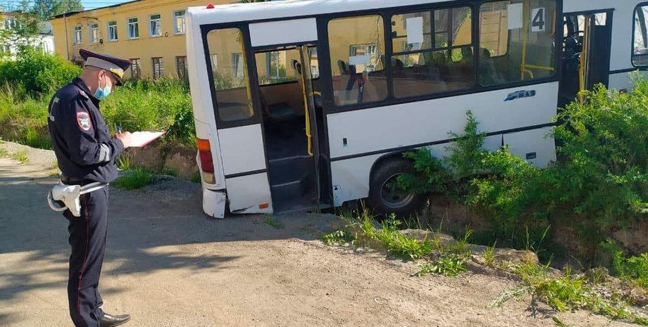 дтп, автобус, свердловская область, фото