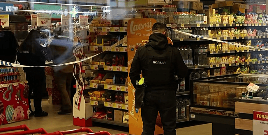 Теракт в Киеве – Костенко заступился за копов