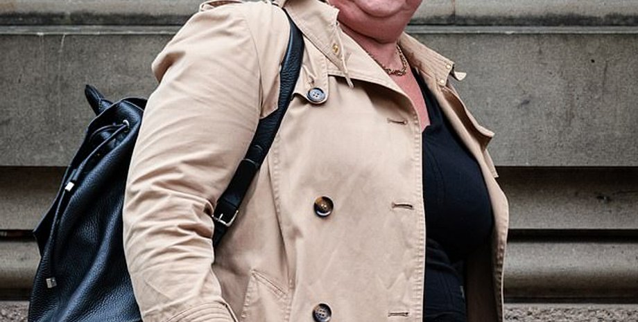 Владелица немецкой овчарки