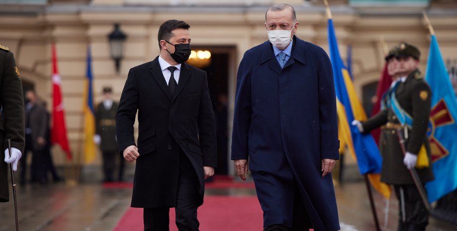 Традиционной встречи Зеленского и Эрдогана на крыльце перед Мариинским дворцом не было