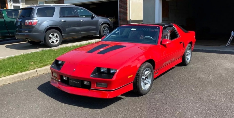 Chevrolet Camaro 1987, Chevrolet Camaro, Chevrolet Camaro IROC-Z, капсула часу