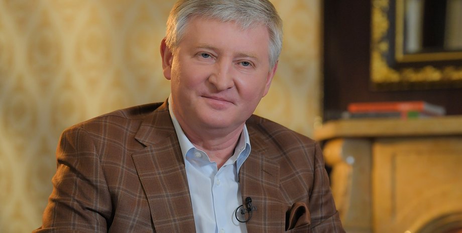 Офшорная фирма Ахметова получила кредит на покупку бизнес-джета Falcon