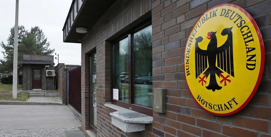 посольство германии в рф, россия высылает дипломатов, высылка дипломатов, персона нон грата