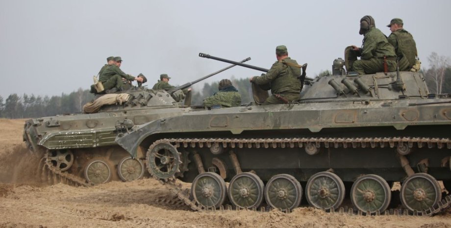 According to command, Russian troops continue to be stationed in the Belarusian ...