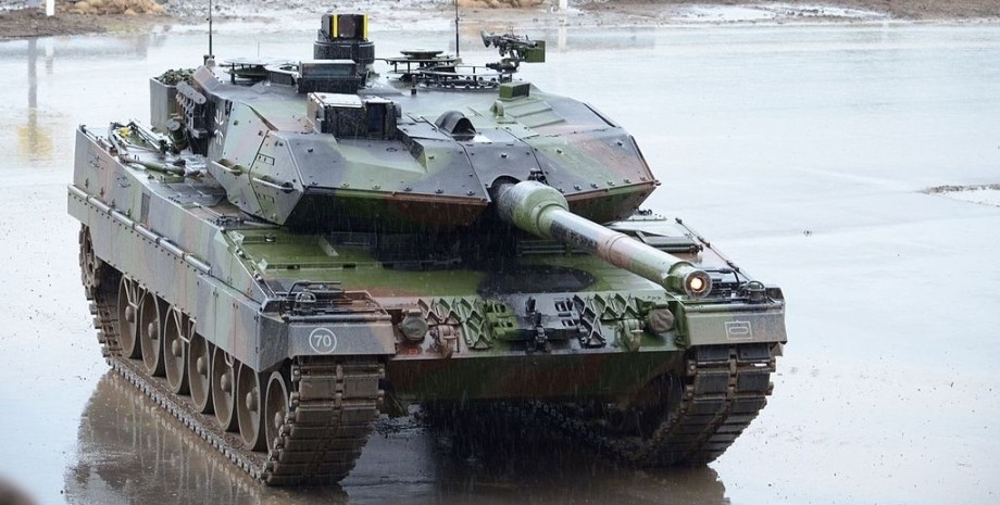 Передача танков Украине