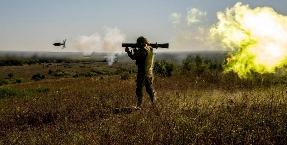 ЗСУ, постріл з гранатомета, гранатомет, Збройні сили України, війна в Україні