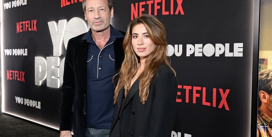 Дэвид Духовны и Моник Пендлберри, Дэвид Духовны женился, Дэвид Духовны сексуальная зависимость, Дэвид Духовны жена