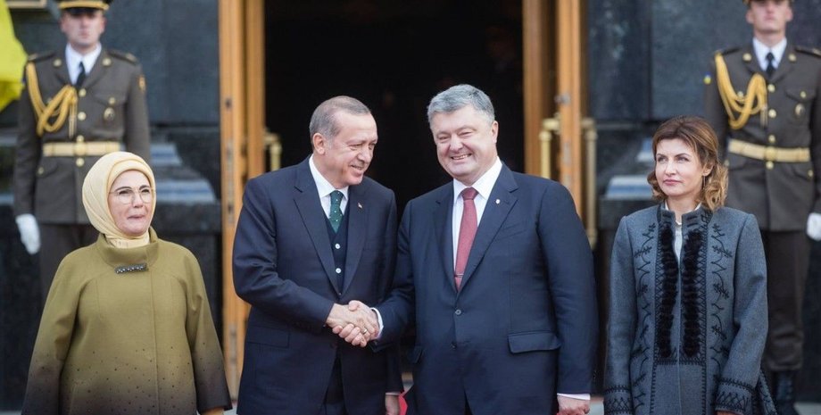 Фото: facebook.com/petroporoshenko