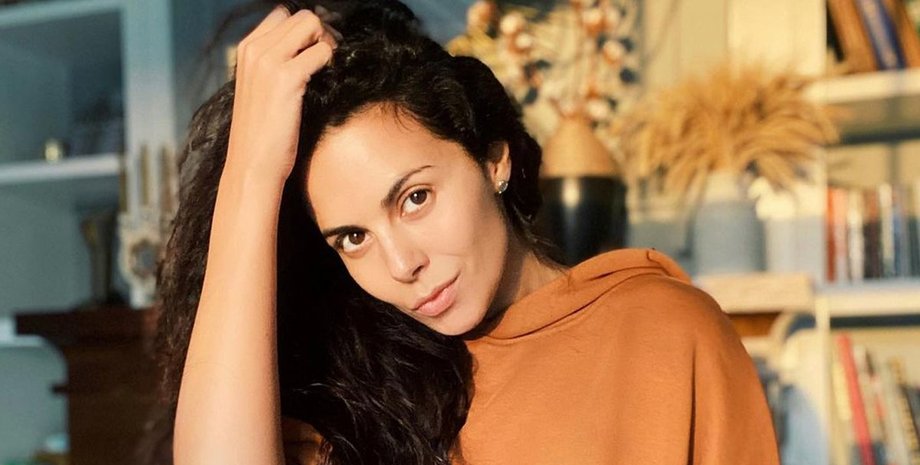 Настя Каменських, співачка