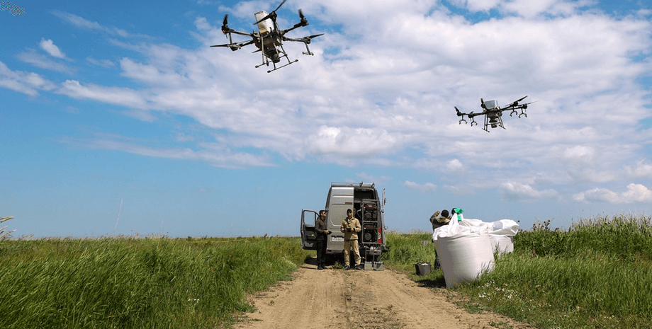 рій дронів, бпла, безпілотники