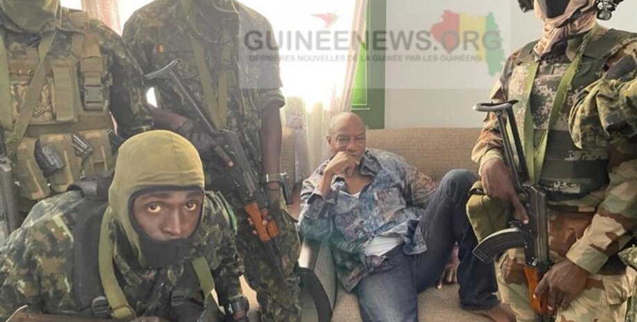 гвинея, президент, задержание, фото