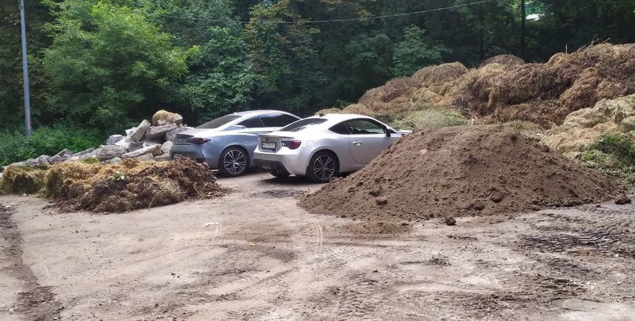 неправильне паркування, паркування в Києві, герої паркування