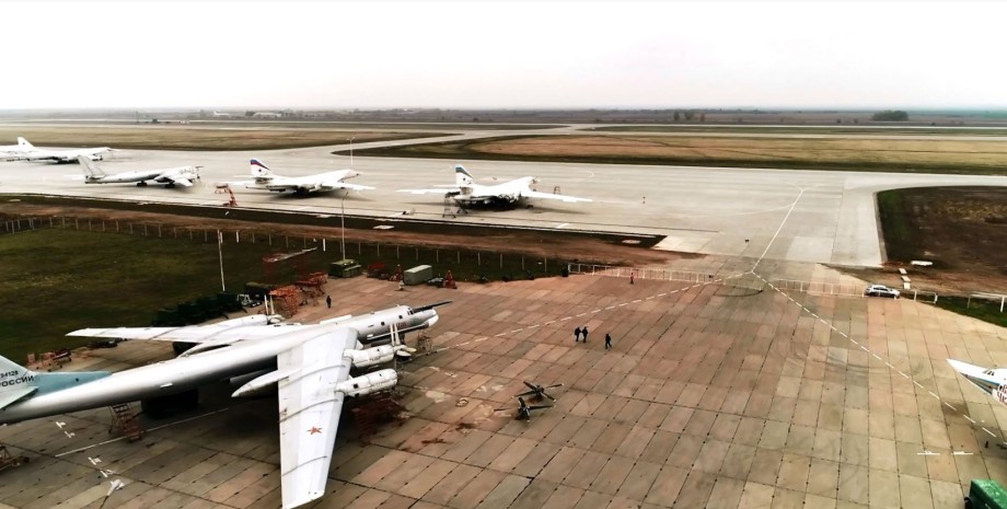 Аэродром "Энгельс-2" Аэродром Энгельс-2, аэродром Энгельс под Саратовом, Энгельс взрывы, Энгельс 20 марта, Энгельс атака дронов, Энгельс Ту-95 и Ту-160, Энгельс дрон Февраль