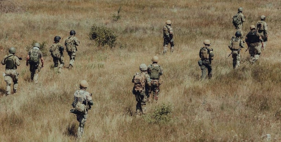 Украинские солдаты Украинские солдаты, фото