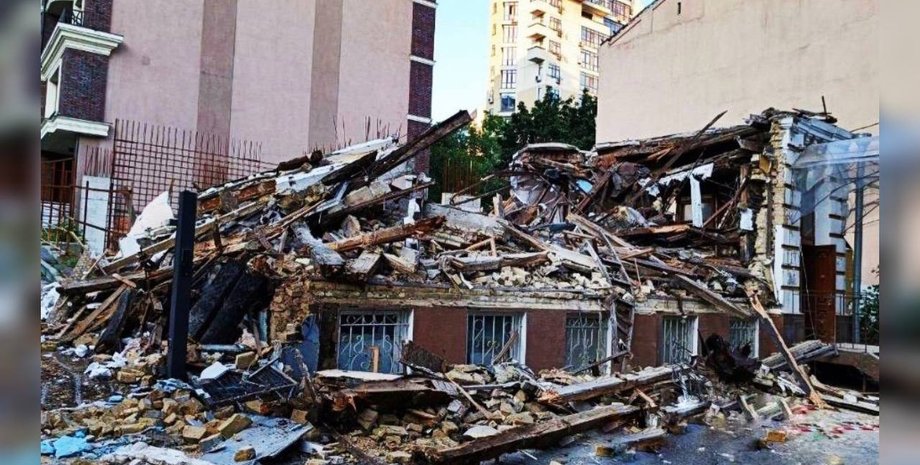 Снос здания в Киеве