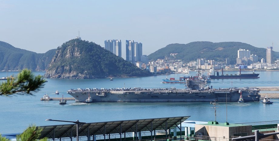 Авианосец, ВМС США, Рональд Рейган фото