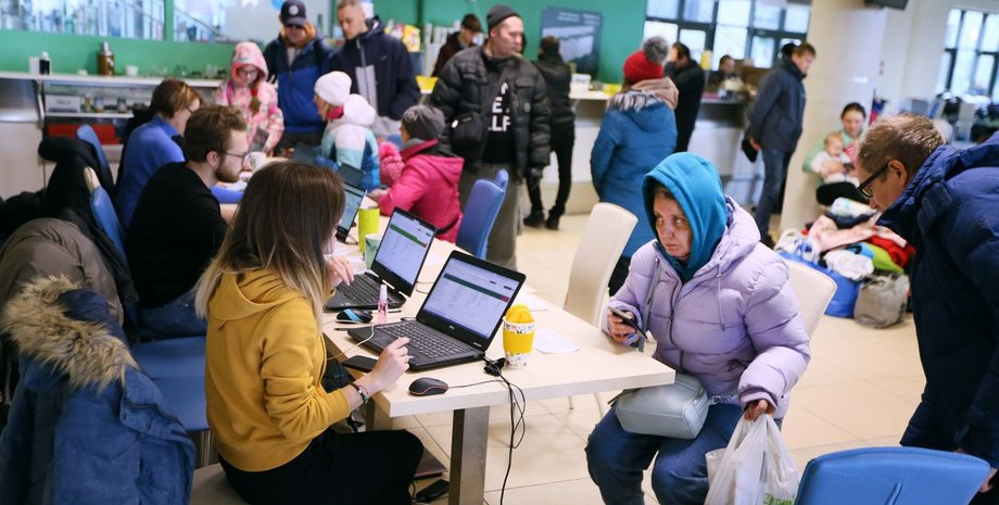 Выплаты ВПЛ, государственная помощь, деньги, война в Украине