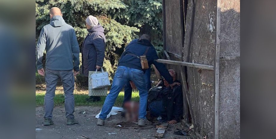 Толкнул колонку с украинской песней