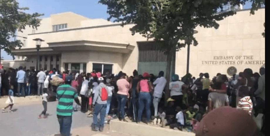 гаити, посольство сша, люди