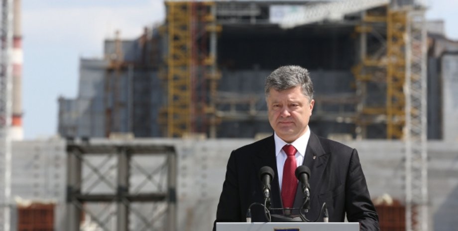 Петр Порошенко на ЧАЭС / Фото пресс-службы президента