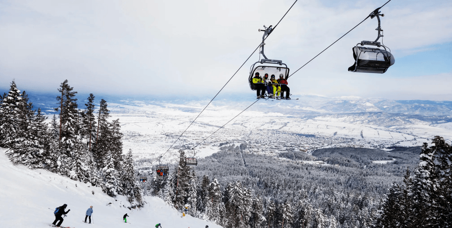 Горнолыжный городок Банско в Болгарии поражает бюджетными ценами