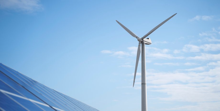 Вітрогенератор, сонячна батарея, генератор, кредит на альтернативні джерела енергії, фото