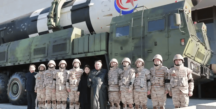 Ким Чен Ын, ядерная ракета, ядерное оружие