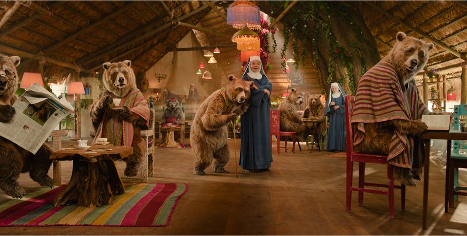 Оливия Колман Приключения Паддингтона в Перу монахиня Паддингтон Антонио Бандерас актерская мечта пение, гитара музыкальный номер