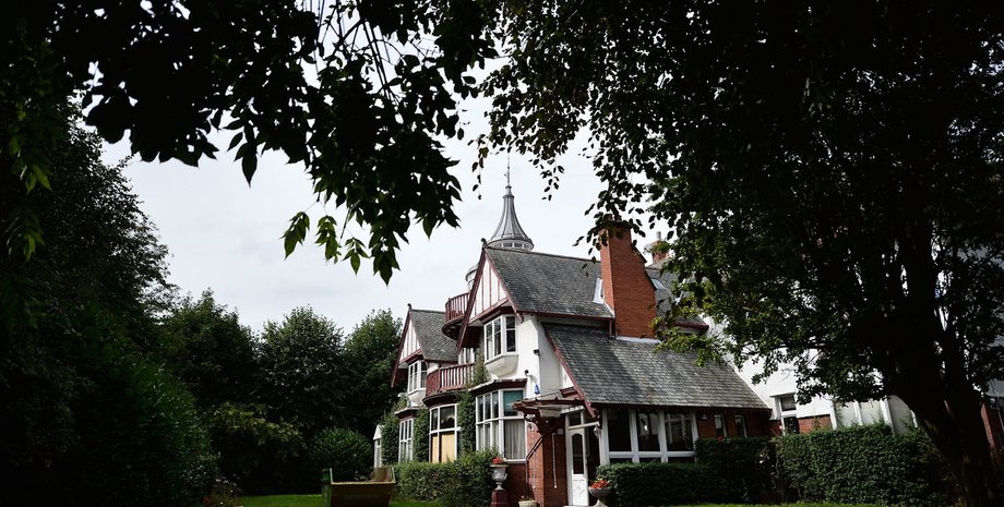 Дом с куклами 40 лет спустя: что известно о заброшенном самом жутком поместье Британии