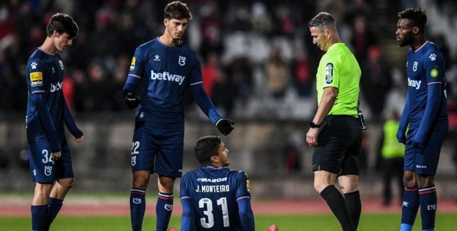 Белененсеш, футбольный клуб